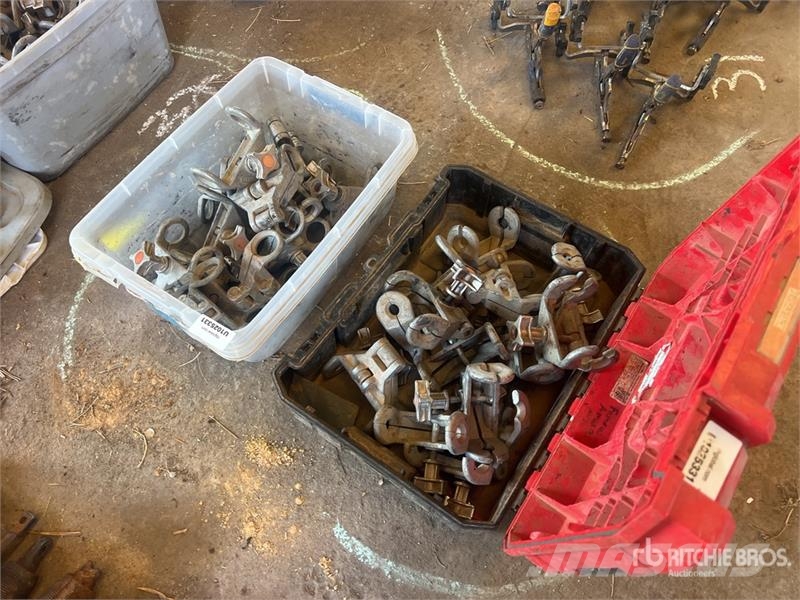 Quantity of 1/2 in - 1 in Electric Fuse Coupling C Other components