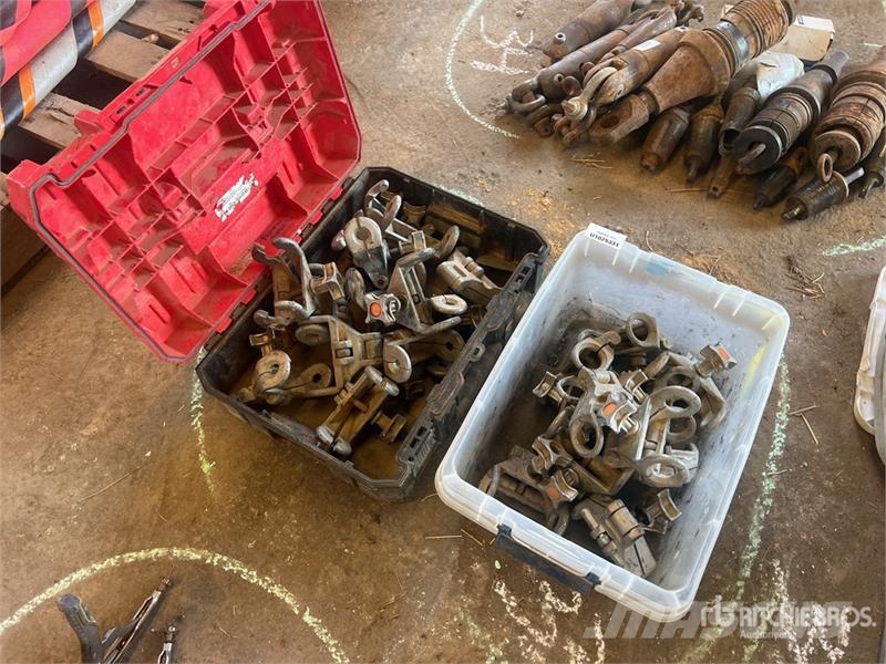Quantity of 1/2 in - 1 in Electric Fuse Coupling C Other components