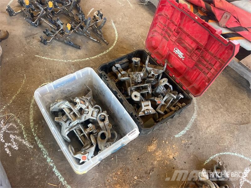 Quantity of 1/2 in - 1 in Electric Fuse Coupling C Other components