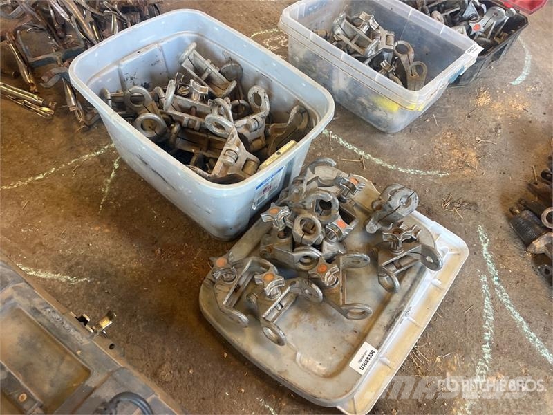 Quantity of 1/2 in - 1 in Electric Fuse Coupling C Other components