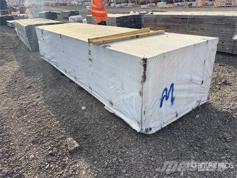  Quantity of (105) 2 in x 10 in x 14 ft SPF Lumber Outros componentes