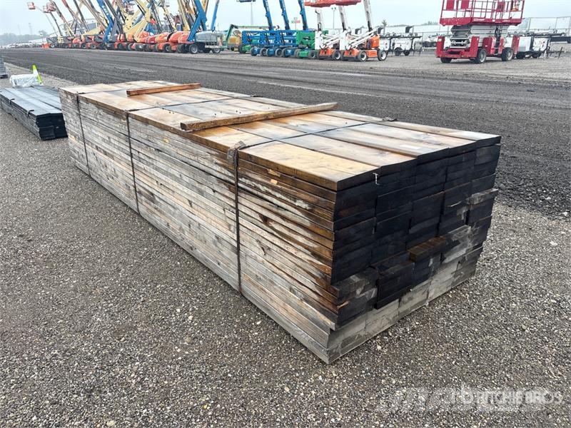 Quantity of (105) 2 in x 10 in x 14 ft SPF Lumber مكونات أخرى