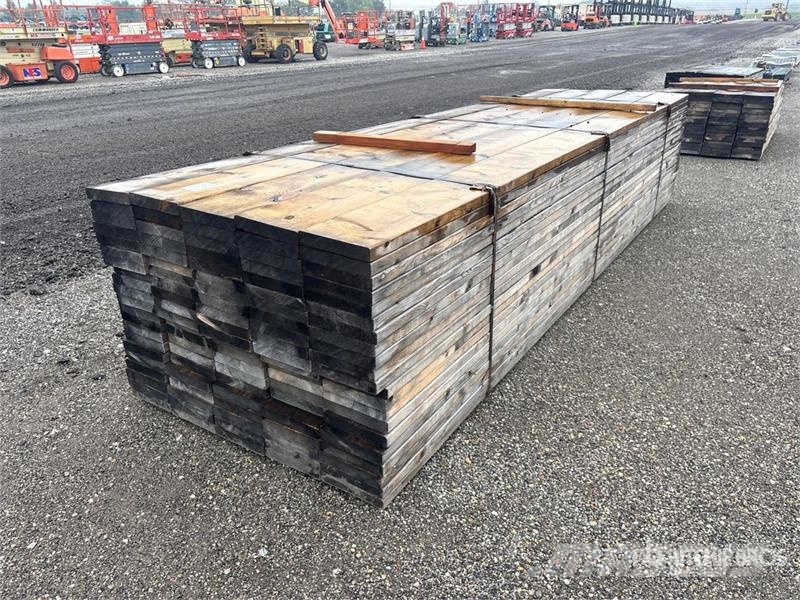Quantity of (105) 2 in x 10 in x 14 ft SPF Lumber مكونات أخرى