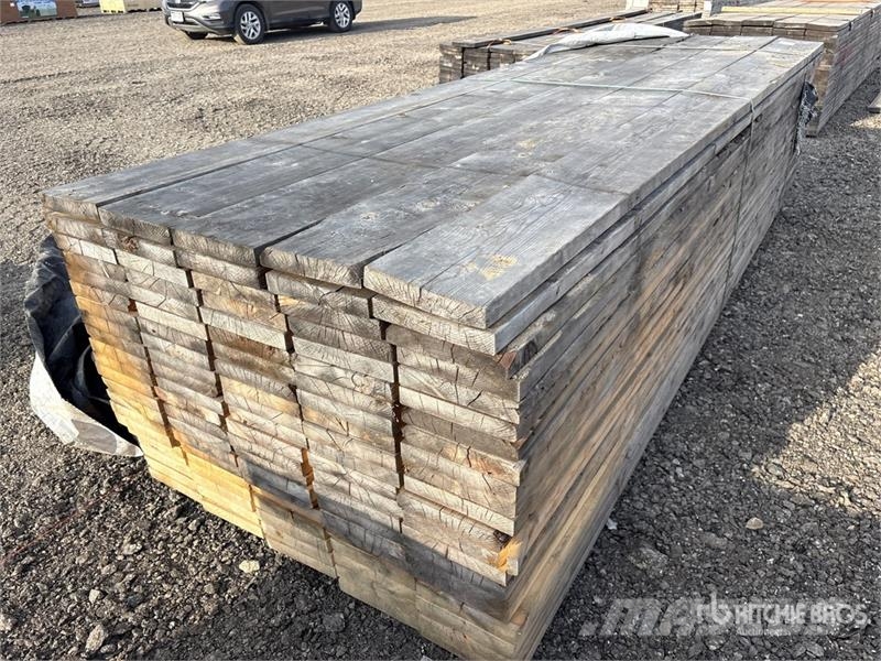 Quantity of (105) 2 in x 10 in x 12 ft SPF Lumber Outros componentes