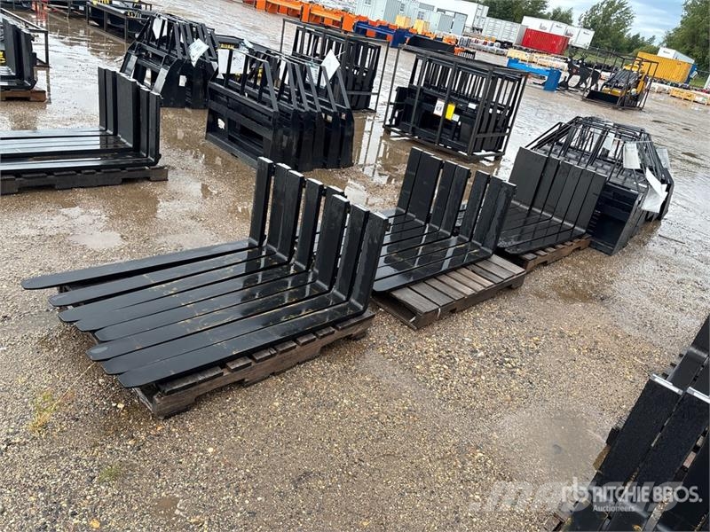 Quantity of (12) Mower King SA Skid Steer Forks ( 지게차