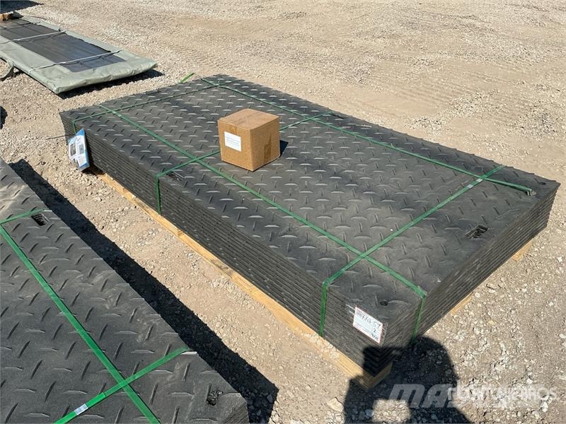 Quantity of (12) SKLP SK-LJB12 94 in x 47 in Poly 운송 장비 - 기타