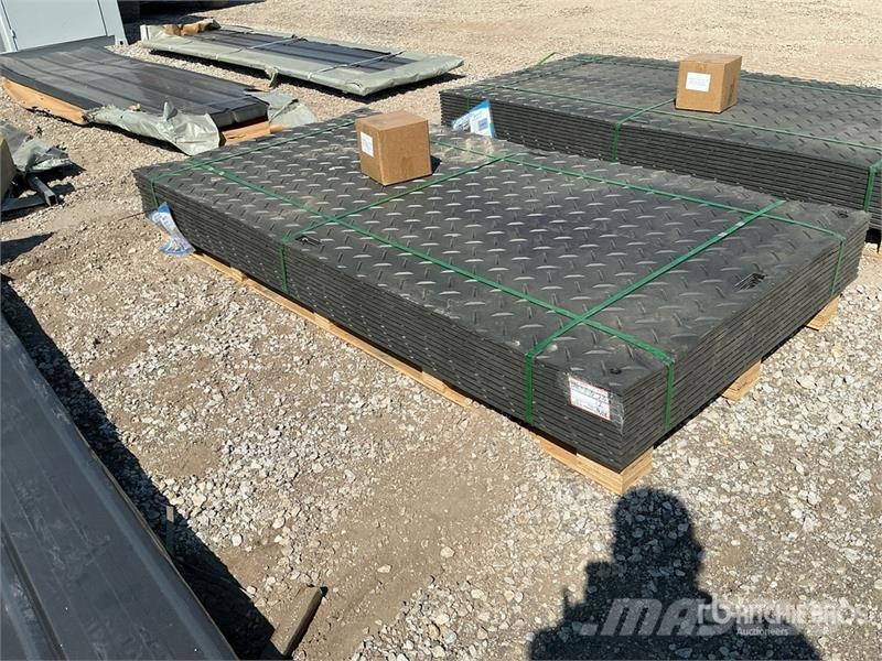 Quantity of (12) SKLP SK-LJB12 94 in x 47 in Poly 운송 장비 - 기타