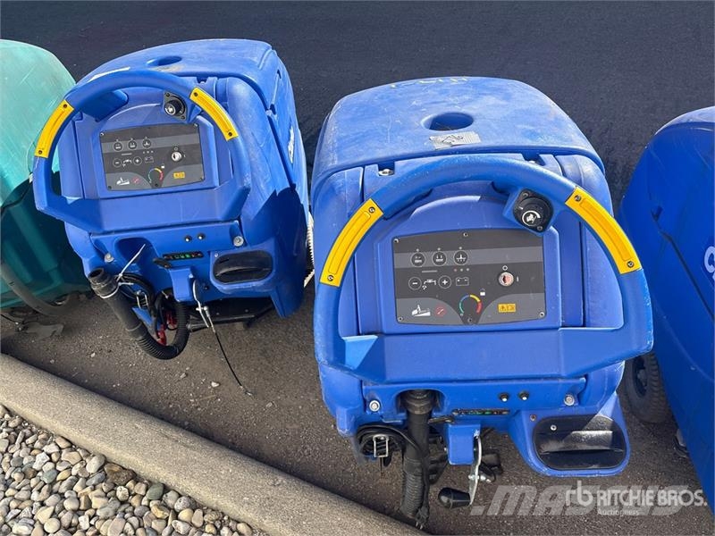  Quantity of (12) Walk-Behind Floor Scrubber مقطورات أخرى