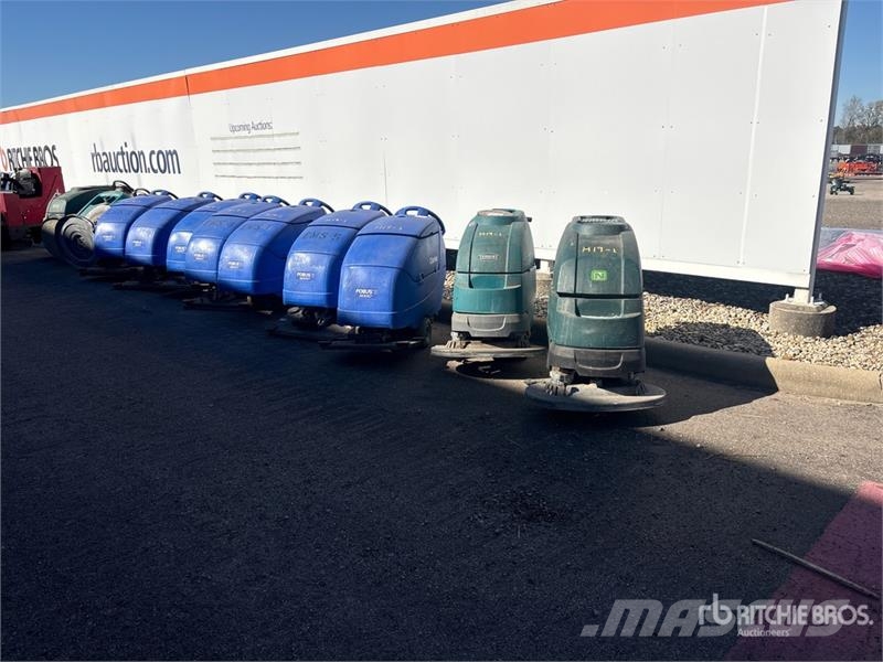  Quantity of (12) Walk-Behind Floor Scrubber مقطورات أخرى