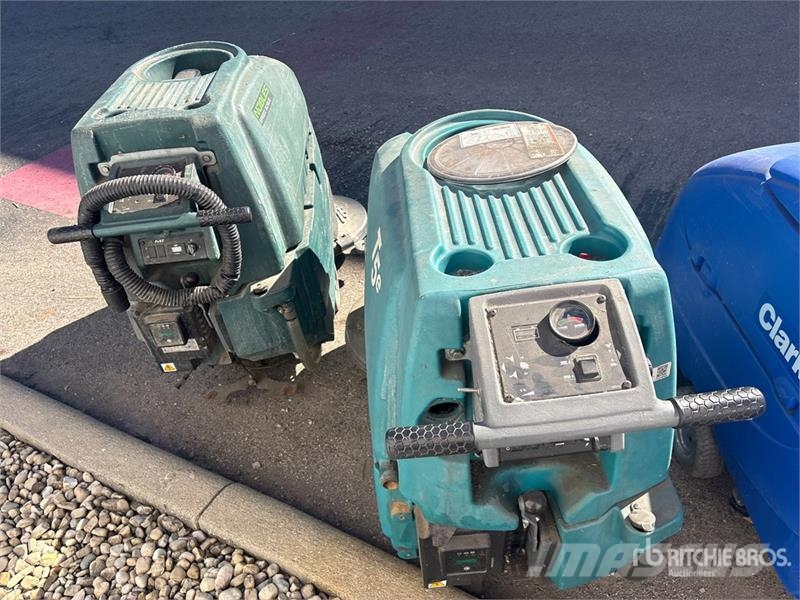  Quantity of (12) Walk-Behind Floor Scrubber مقطورات أخرى