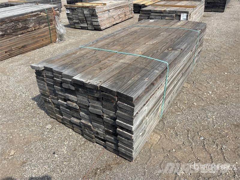 Quantity of (128) 2 in x 6 in x 8 ft SYP Lumber Andet tilbehør