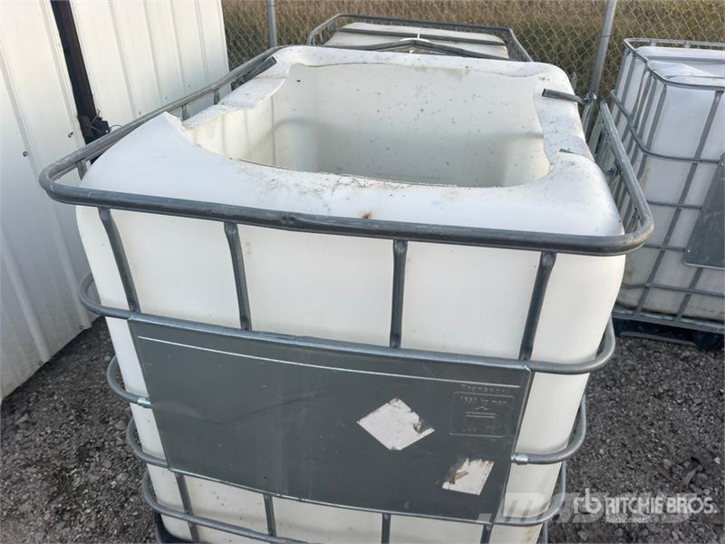 Quantity of (13) Pallets of Tank Serbatoi per carburante e additivi