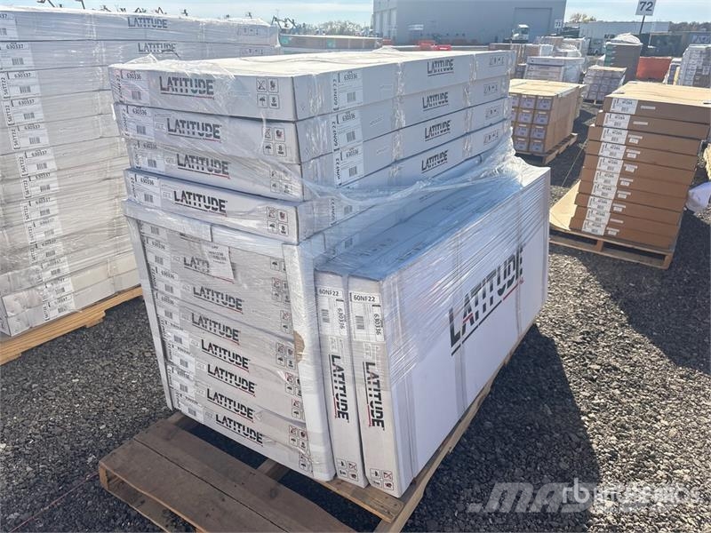  Quantity of (14) Leer Latitude Soft Folding Tonnea Transportes - Outros
