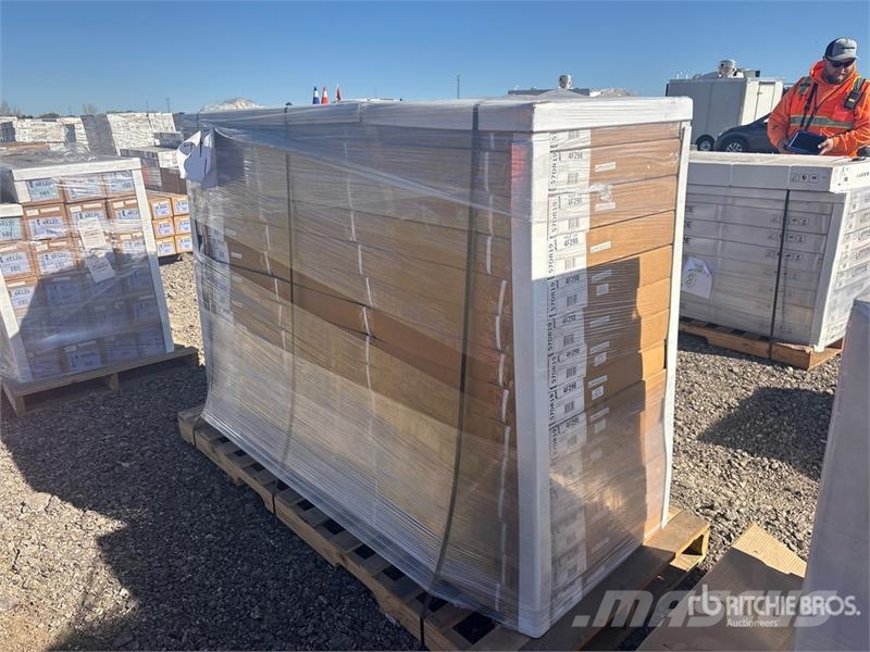  Quantity of (14) Soft Folding Tonneau Cover (Unuse Transportes - Outros
