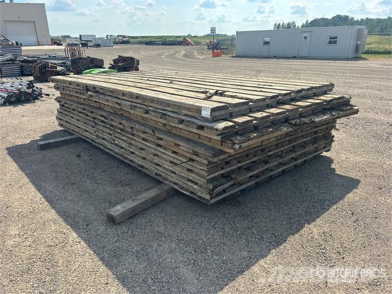 Quantity of 14ft x 8ft Crane Mats Kranar, delar och tillbehör