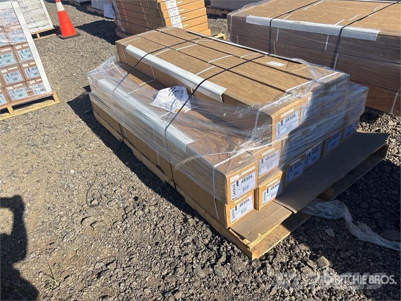 Quantity of (15) Soft Roll-Up Tonneau Cover (Unuse Transportes - Outros