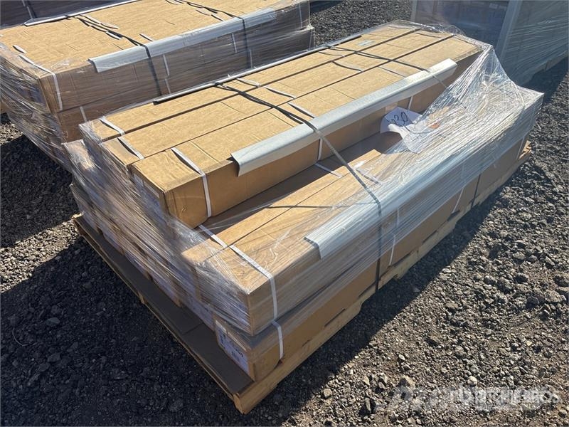 Quantity of (15) Soft Roll-Up Tonneau Cover (Unuse Transportes - Outros