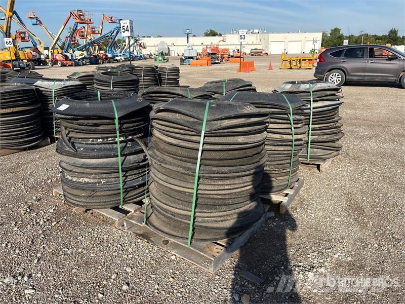 Quantity of (150) Safety Barrel Rings معدات النقل - غير ذلك
