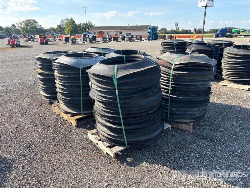  Quantity of (150) Safety Barrel Rings معدات النقل - غير ذلك