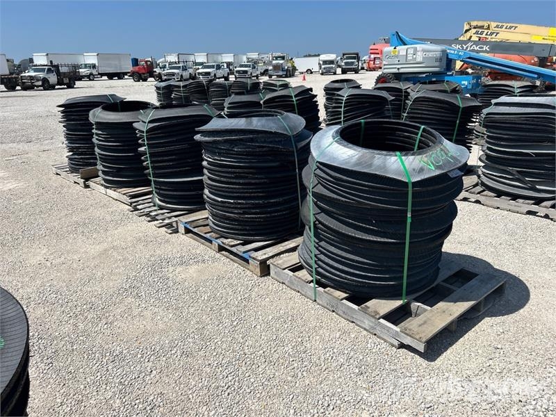 Quantity of (150) Safety Barrel Rings Muud osad