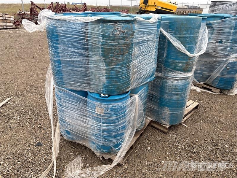 Quantity of (16) Barrels Entreprenør - Andet