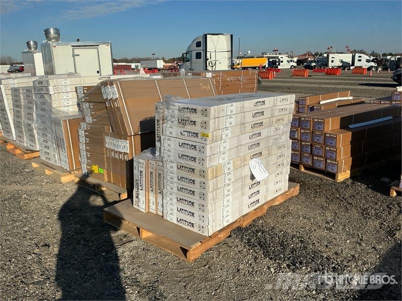 Quantity of (16) Leer Latitude Soft Folding Tonnea Otros componentes
