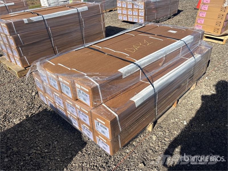Quantity of (16) Soft Rolling Tonneau Cover (Unuse Transportes - Outros