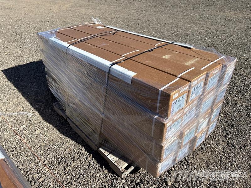  Quantity of (16) Soft Rolling Tonneau Cover (Unuse Transportes - Outros

