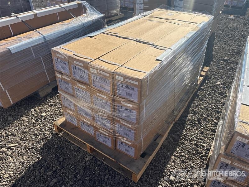  Quantity of (16) Soft Rolling Tonneau Cover (Unuse Transportes - Outros
