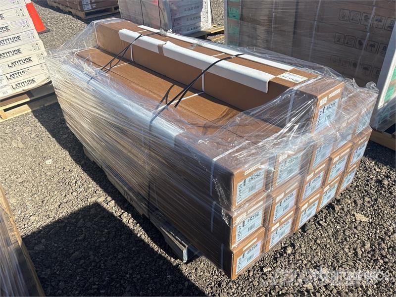  Quantity of (16) Soft Rolling Tonneau Cover (Unuse Transportes - Outros

