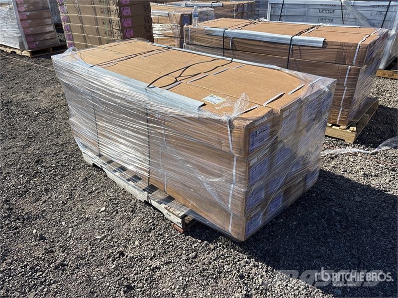  Quantity of (16) Soft Rolling Tonneau Cover (Unuse Transportes - Outros
