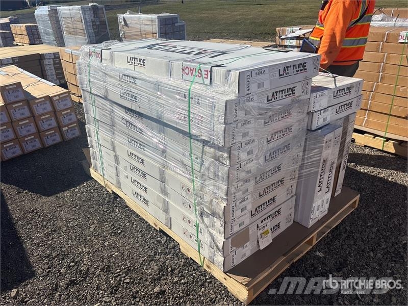 Quantity of (17) Leer Latitude Soft Folding Tonnea Transportes - Outros