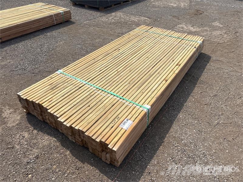 Quantity of (192) 2 in x 2 in x 8 ft SYP PT Lumber Andet tilbehør