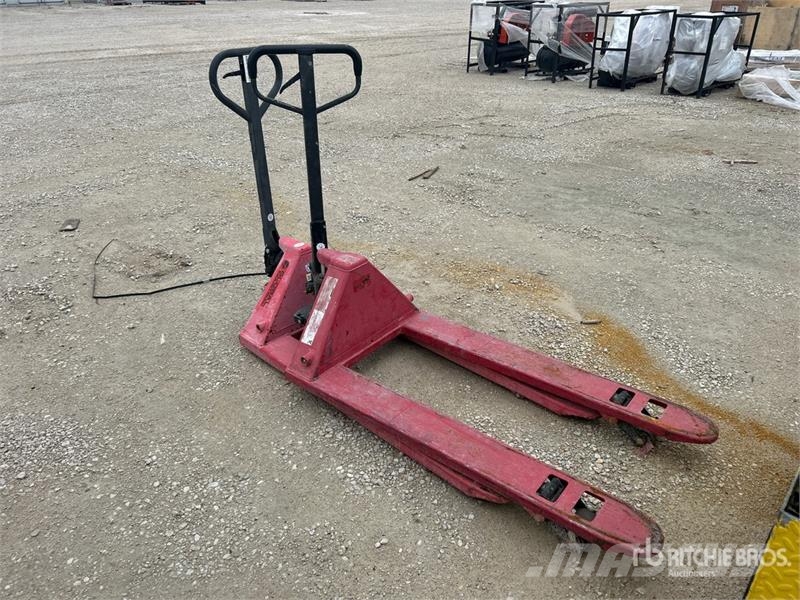 Quantity of (2) 5500 lb Pallet Jack Jekketralle