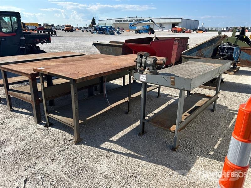 Quantity of (2) 6 ft 1-Drawer Workbench Other components