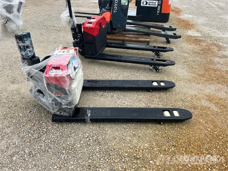 Quantity of (2) 6600 lb Electric Pallet Jack Transpalette manuel