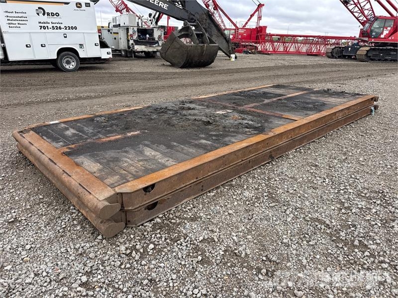  Quantity of (2) 8 ft x 20 ft 4 in Crane Mats Oprema i dijelovi za kranove