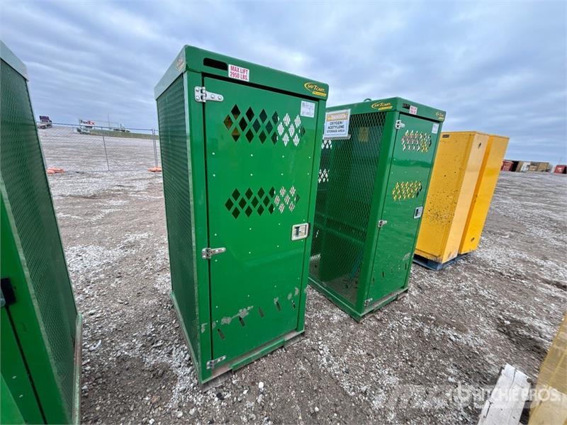 Quantity of (2) Acetylene cage Outros componentes