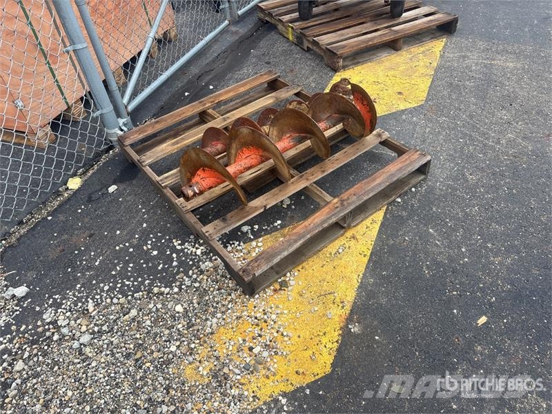  Quantity of (2) Auger Bit Коммерческий транспорт - Другие