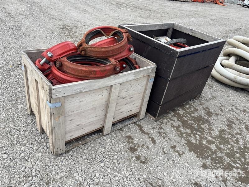  Quantity of (2) Boxes of Pipe Couplings Gradbeništvo - drugo