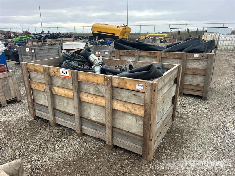 Quantity of (2) Crates of 6 in Discharge Hose Outros componentes