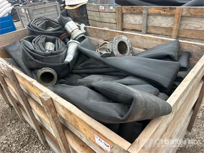 Quantity of (2) Crates of 6 in Discharge Hose Outros componentes