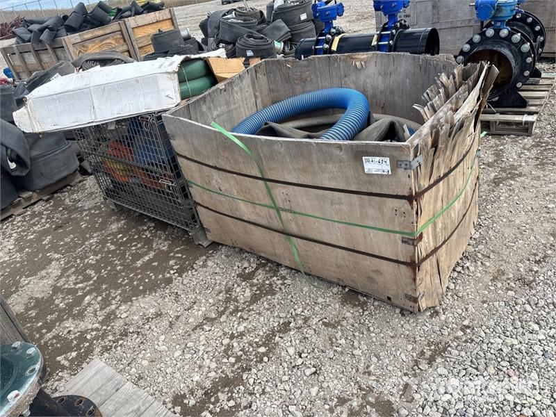  Quantity of (2) Crates of Hose Otros componentes