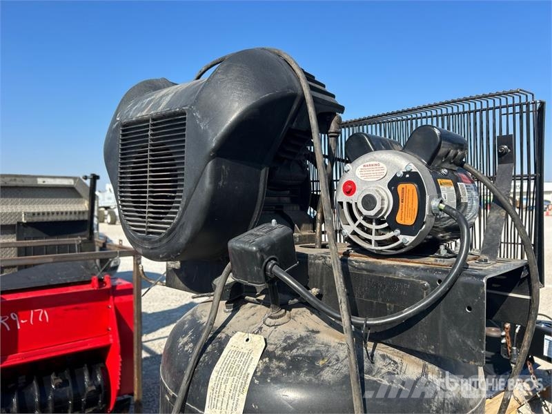  Quantity of (2) Electric 80 gal Air Compressor مكابس
