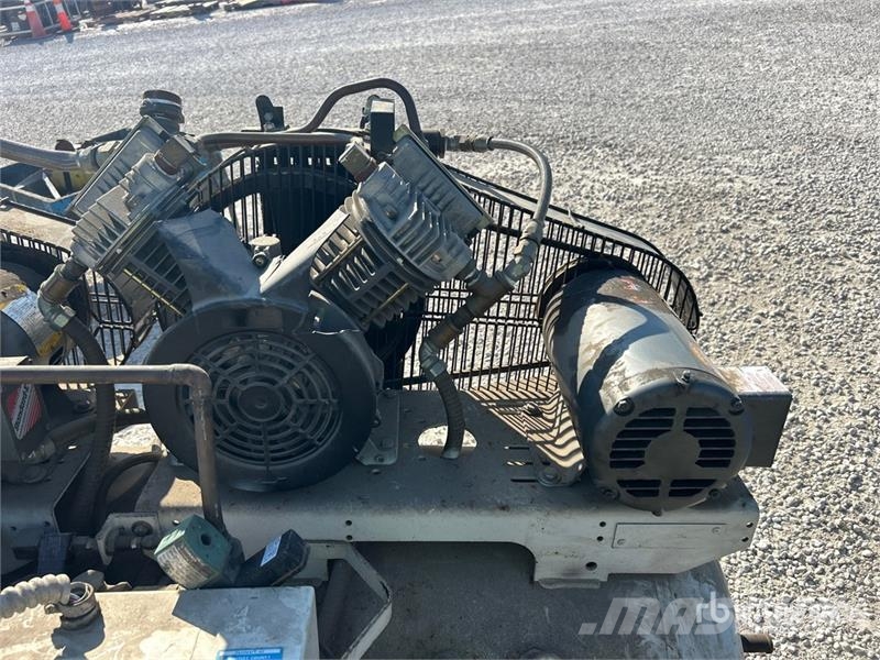  Quantity of (2) Electric 80 gal Air Compressor مكابس