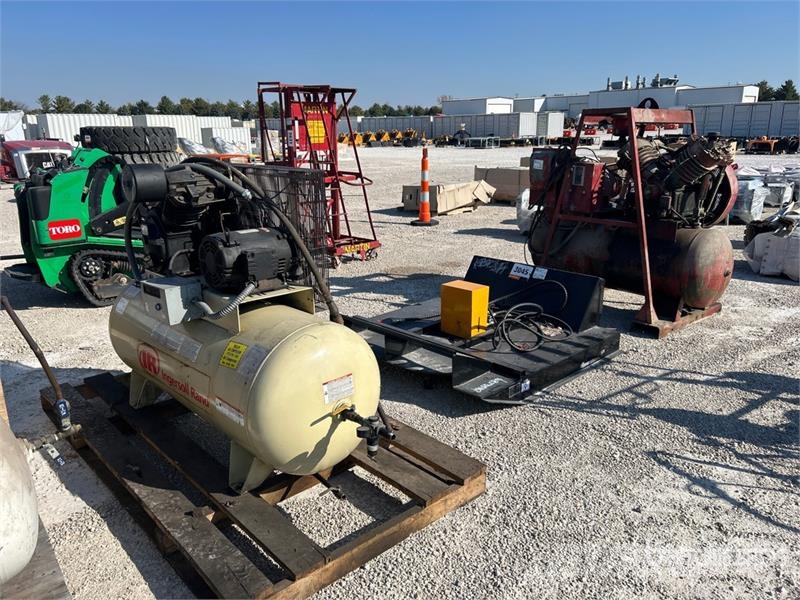  Quantity of (2) Electric Air Compressor مكابس