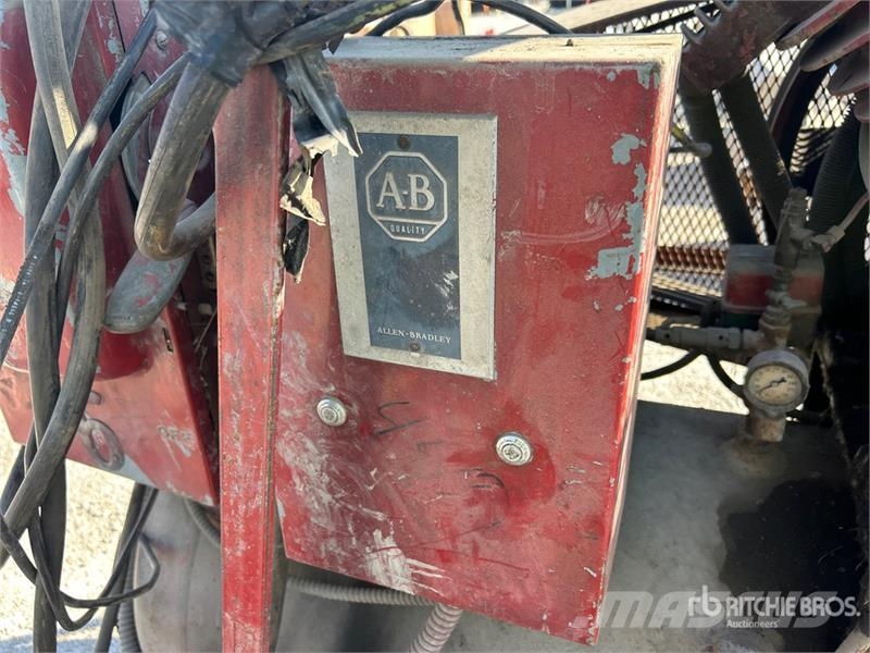  Quantity of (2) Electric Air Compressor مكابس