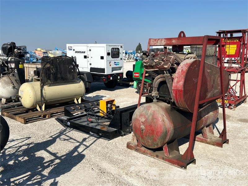  Quantity of (2) Electric Air Compressor مكابس