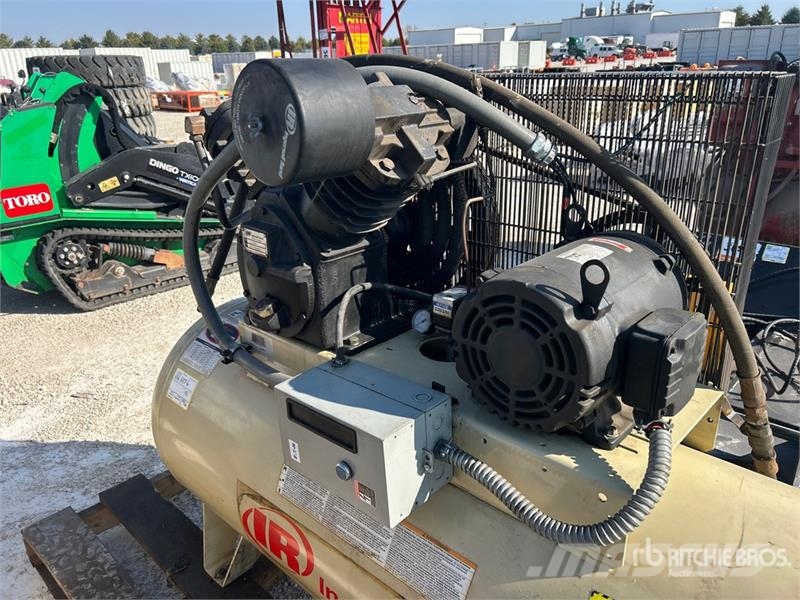  Quantity of (2) Electric Air Compressor مكابس