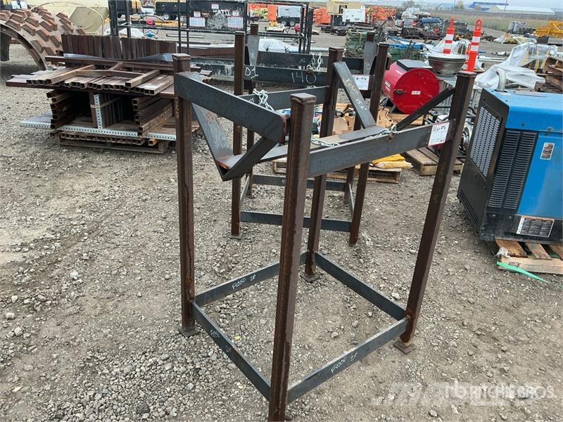  Quantity of (2) Material Rack Sonstige Baumaschinen